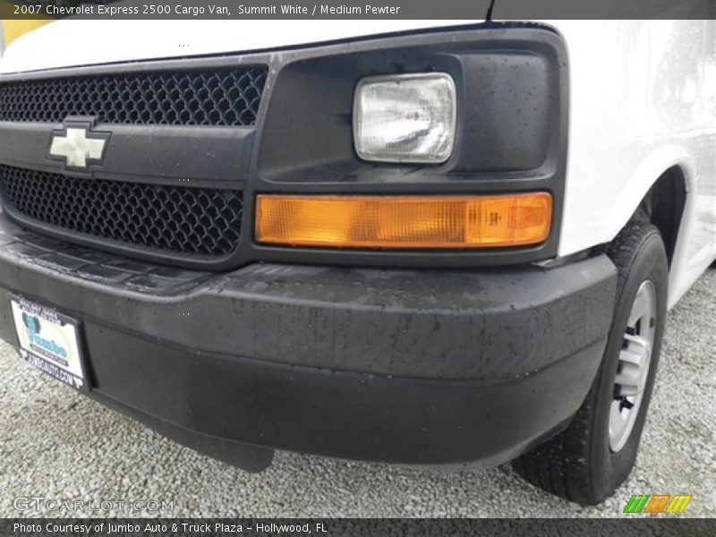 Summit White / Medium Pewter 2007 Chevrolet Express 2500 Cargo Van