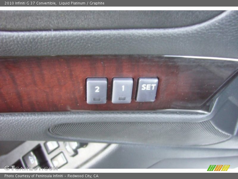 Liquid Platinum / Graphite 2010 Infiniti G 37 Convertible