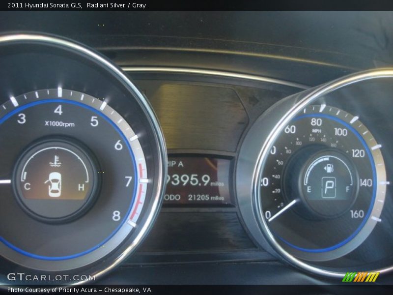 Radiant Silver / Gray 2011 Hyundai Sonata GLS