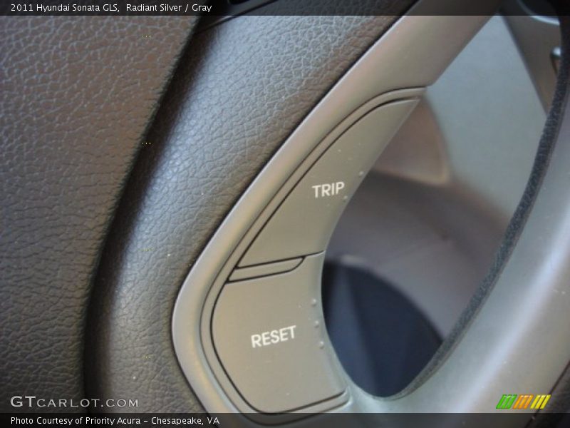 Radiant Silver / Gray 2011 Hyundai Sonata GLS