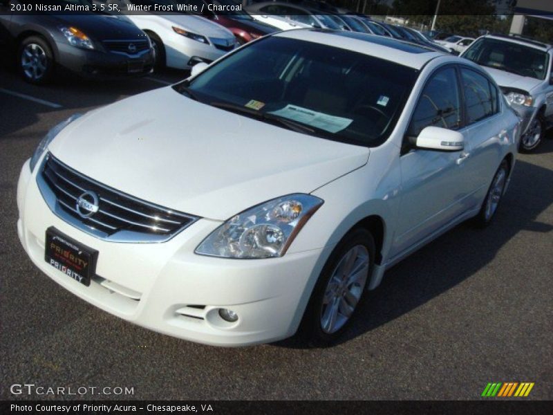 Winter Frost White / Charcoal 2010 Nissan Altima 3.5 SR