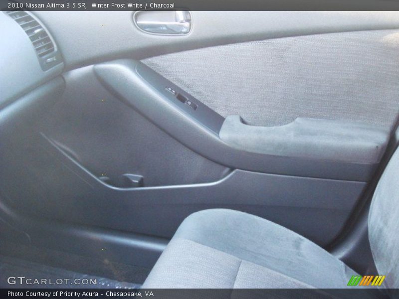 Winter Frost White / Charcoal 2010 Nissan Altima 3.5 SR