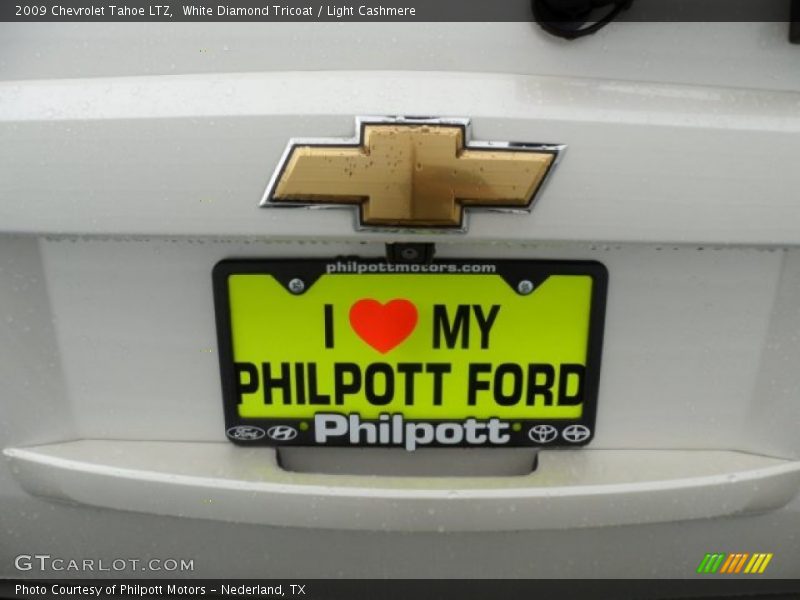 White Diamond Tricoat / Light Cashmere 2009 Chevrolet Tahoe LTZ
