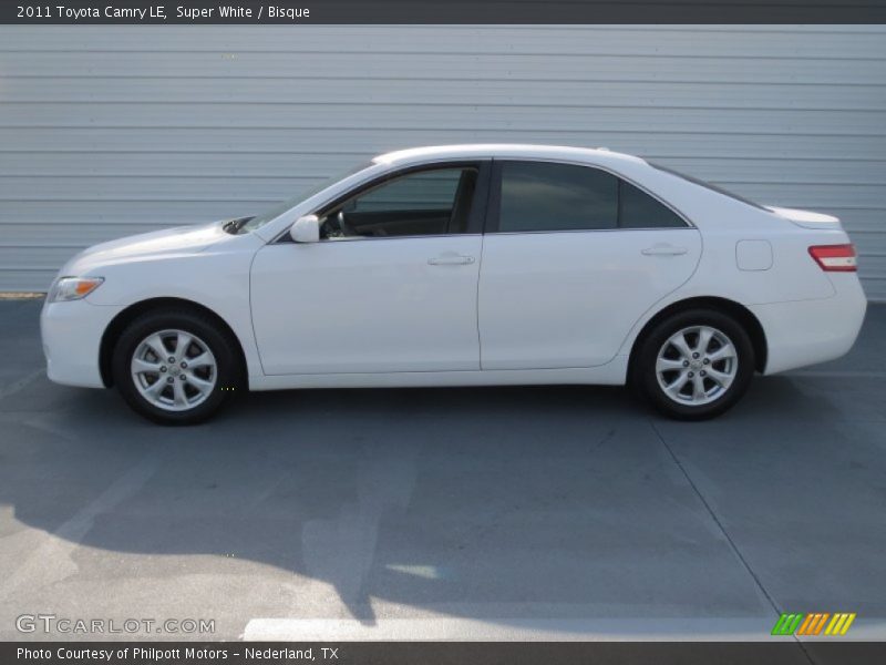 Super White / Bisque 2011 Toyota Camry LE