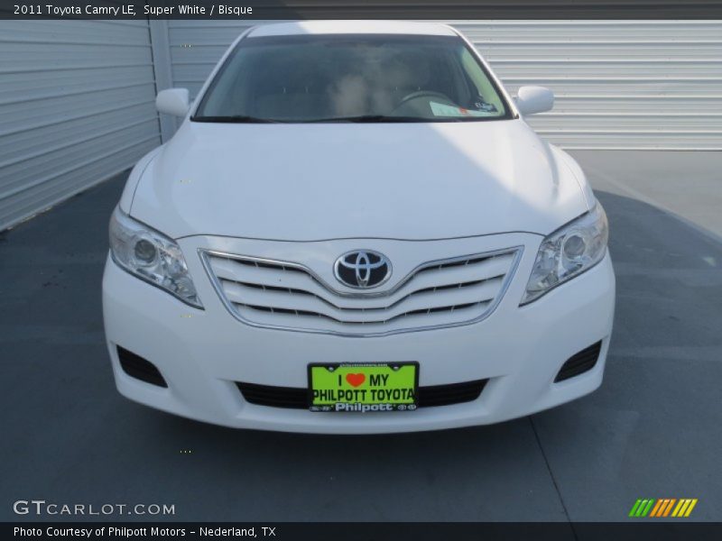 Super White / Bisque 2011 Toyota Camry LE