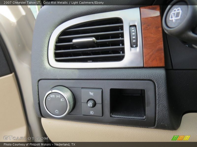Controls of 2007 Tahoe LT