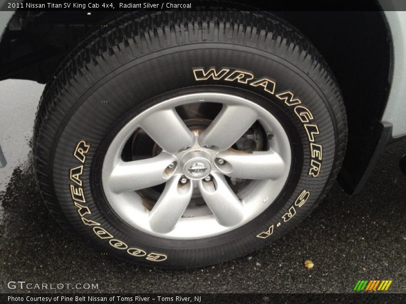Radiant Silver / Charcoal 2011 Nissan Titan SV King Cab 4x4