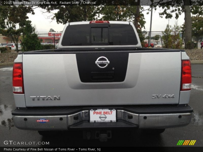 Radiant Silver / Charcoal 2011 Nissan Titan SV King Cab 4x4