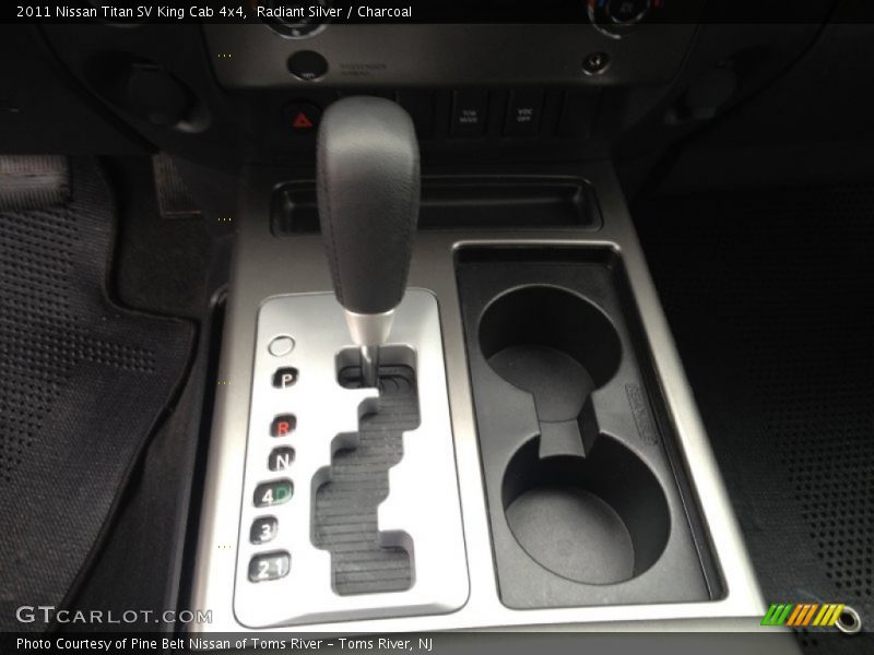 Radiant Silver / Charcoal 2011 Nissan Titan SV King Cab 4x4