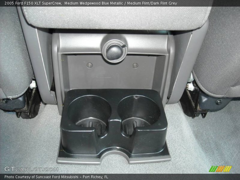 Medium Wedgewood Blue Metallic / Medium Flint/Dark Flint Grey 2005 Ford F150 XLT SuperCrew