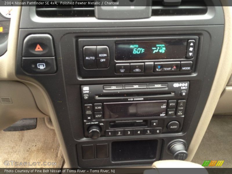 Controls of 2004 Pathfinder SE 4x4