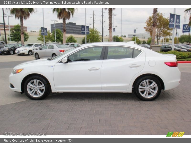  2013 ILX 1.5L Hybrid Technology Bellanova White Pearl