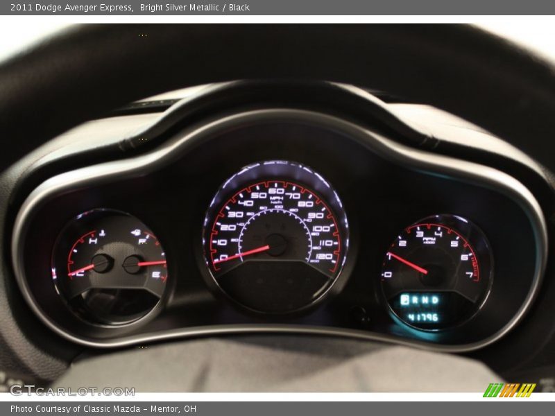 Bright Silver Metallic / Black 2011 Dodge Avenger Express