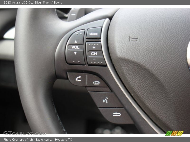 Controls of 2013 ILX 2.0L