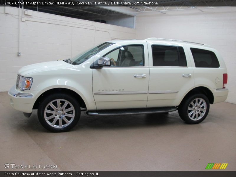 Cool Vanilla White / Dark Khaki/Light Graystone 2007 Chrysler Aspen Limited HEMI 4WD