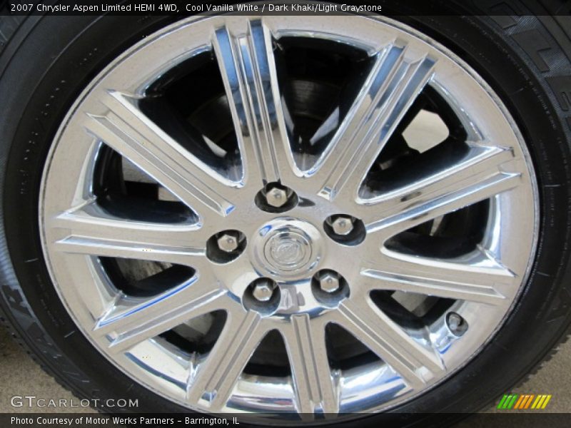 Cool Vanilla White / Dark Khaki/Light Graystone 2007 Chrysler Aspen Limited HEMI 4WD