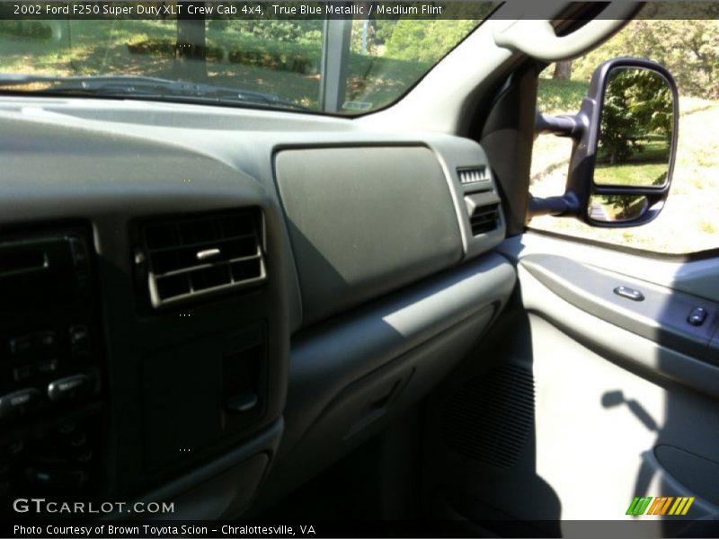 True Blue Metallic / Medium Flint 2002 Ford F250 Super Duty XLT Crew Cab 4x4
