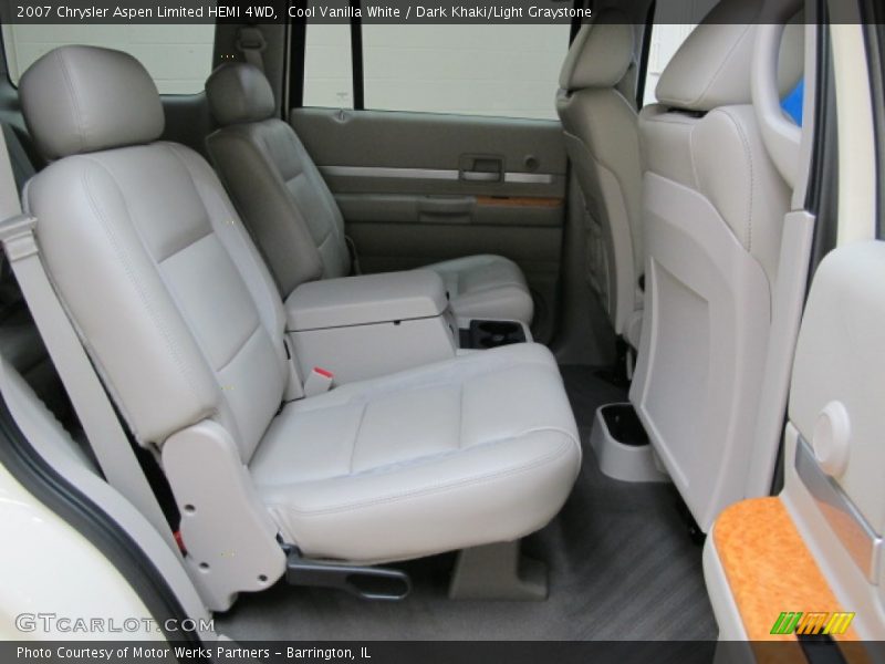 Cool Vanilla White / Dark Khaki/Light Graystone 2007 Chrysler Aspen Limited HEMI 4WD
