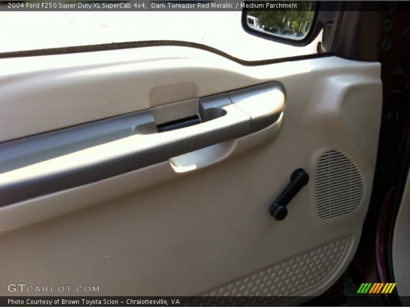 Dark Toreador Red Metallic / Medium Parchment 2004 Ford F250 Super Duty XL SuperCab 4x4