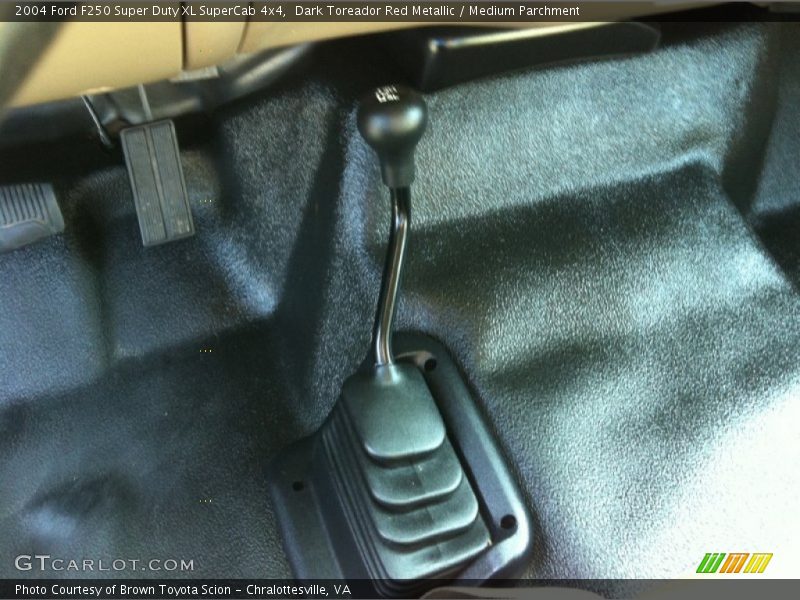 Dark Toreador Red Metallic / Medium Parchment 2004 Ford F250 Super Duty XL SuperCab 4x4