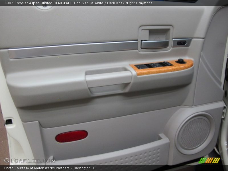 Cool Vanilla White / Dark Khaki/Light Graystone 2007 Chrysler Aspen Limited HEMI 4WD