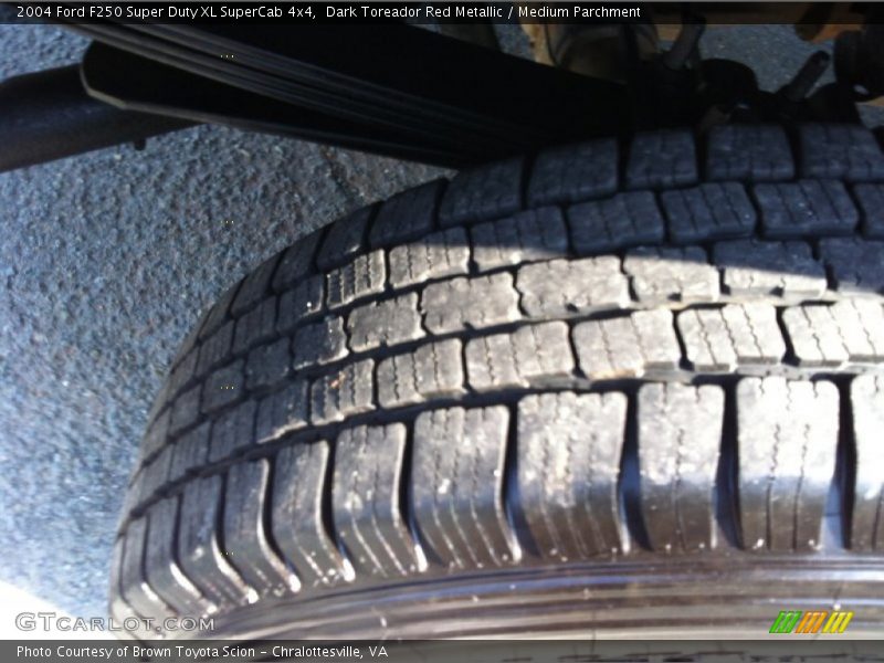 Dark Toreador Red Metallic / Medium Parchment 2004 Ford F250 Super Duty XL SuperCab 4x4