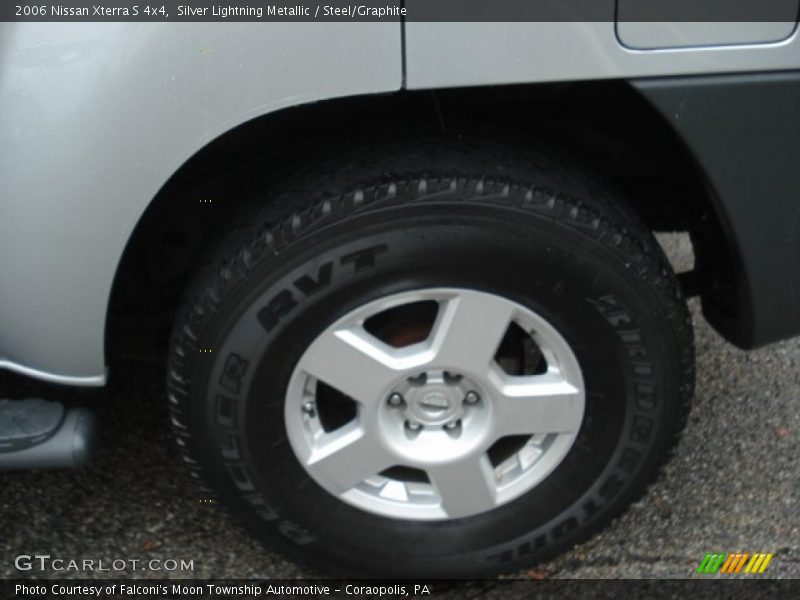 Silver Lightning Metallic / Steel/Graphite 2006 Nissan Xterra S 4x4