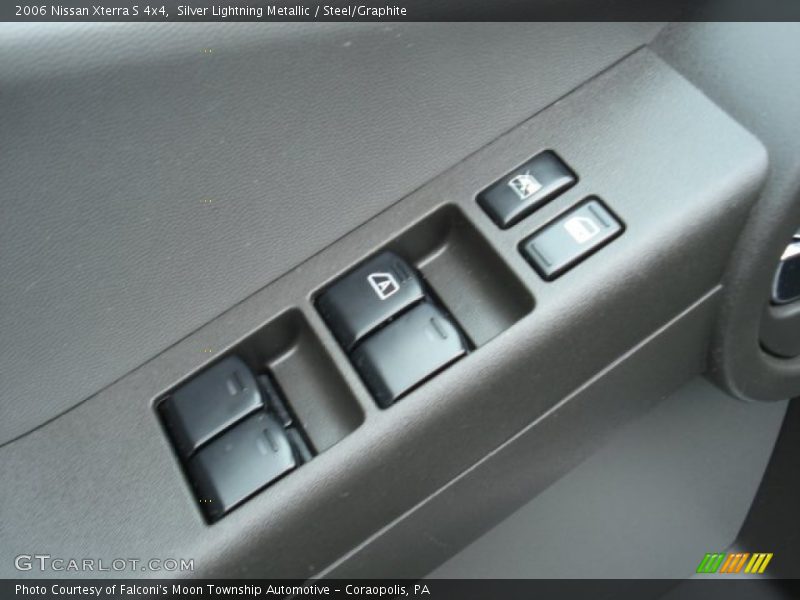 Silver Lightning Metallic / Steel/Graphite 2006 Nissan Xterra S 4x4