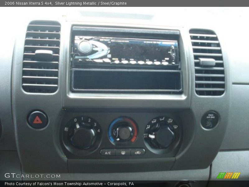 Silver Lightning Metallic / Steel/Graphite 2006 Nissan Xterra S 4x4