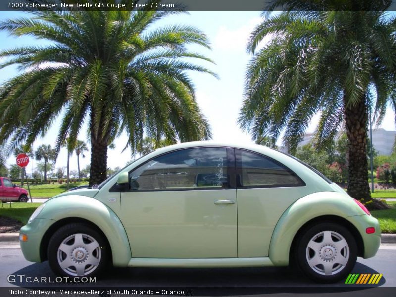 Green / Cream 2000 Volkswagen New Beetle GLS Coupe