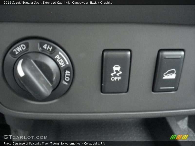 Controls of 2012 Equator Sport Extended Cab 4x4