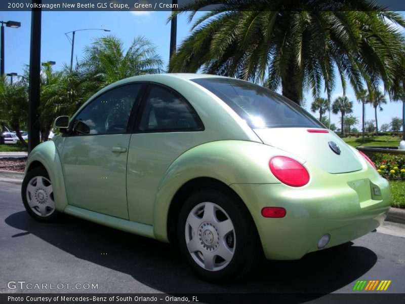 Green / Cream 2000 Volkswagen New Beetle GLS Coupe