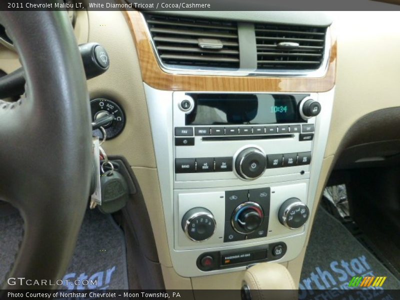 White Diamond Tricoat / Cocoa/Cashmere 2011 Chevrolet Malibu LT