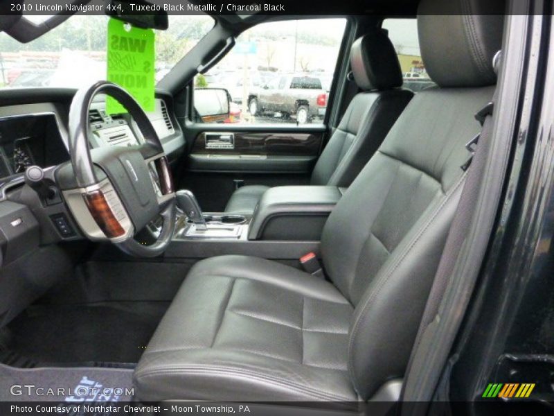 Tuxedo Black Metallic / Charcoal Black 2010 Lincoln Navigator 4x4
