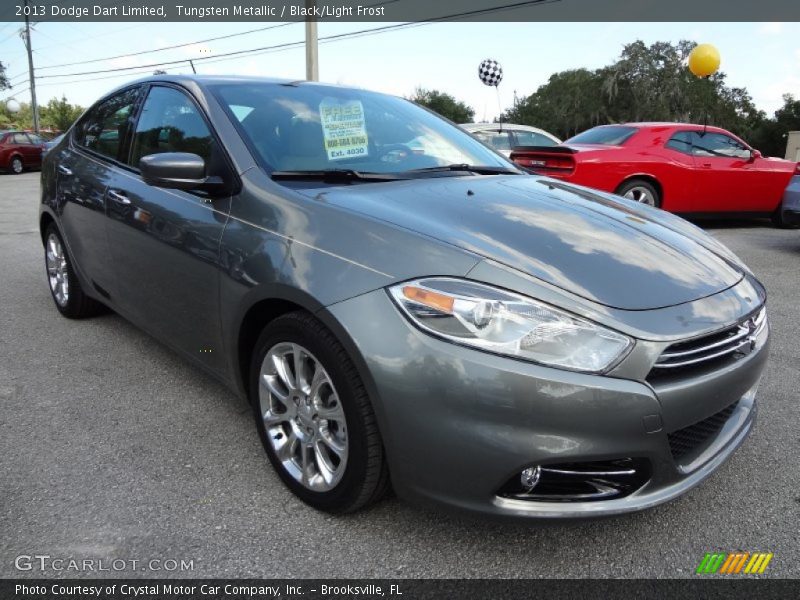 Front 3/4 View of 2013 Dart Limited