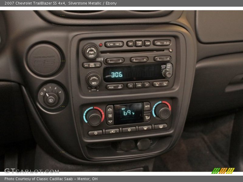 Controls of 2007 TrailBlazer SS 4x4