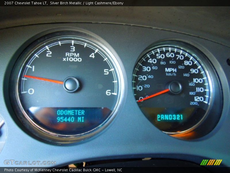 Silver Birch Metallic / Light Cashmere/Ebony 2007 Chevrolet Tahoe LT