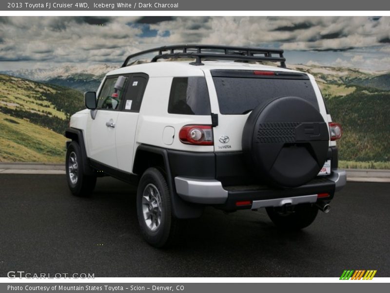 Iceberg White / Dark Charcoal 2013 Toyota FJ Cruiser 4WD