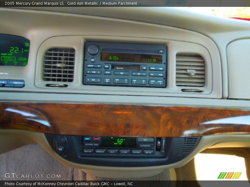 Controls of 2005 Grand Marquis LS