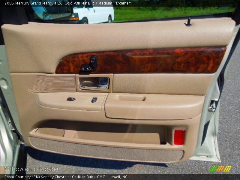 Gold Ash Metallic / Medium Parchment 2005 Mercury Grand Marquis LS