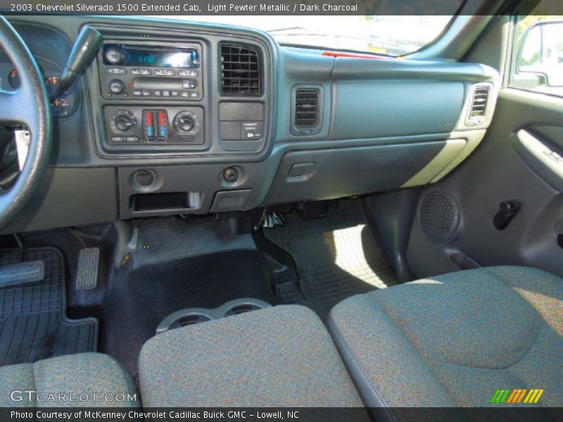 Light Pewter Metallic / Dark Charcoal 2003 Chevrolet Silverado 1500 Extended Cab