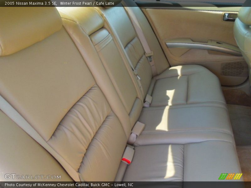 Winter Frost Pearl / Cafe Latte 2005 Nissan Maxima 3.5 SE