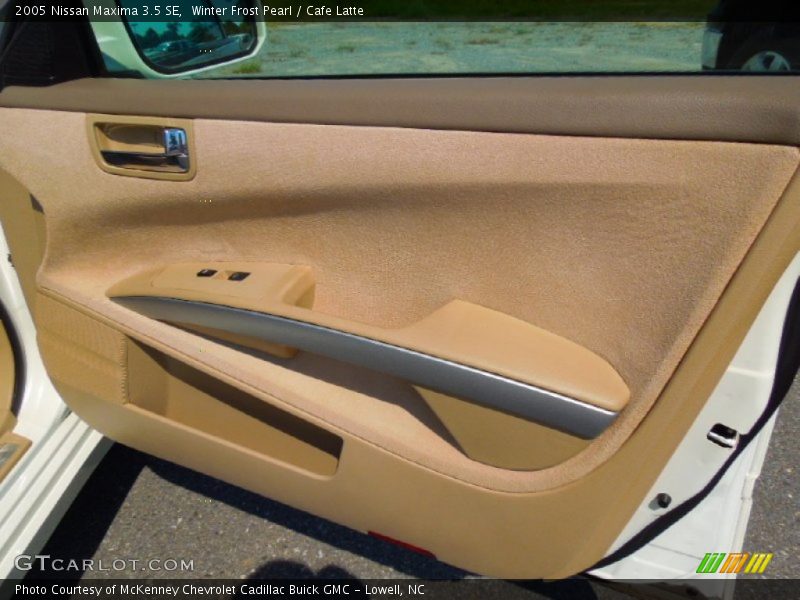 Winter Frost Pearl / Cafe Latte 2005 Nissan Maxima 3.5 SE