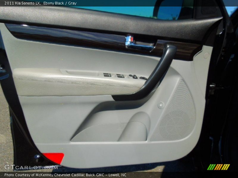 Ebony Black / Gray 2011 Kia Sorento LX