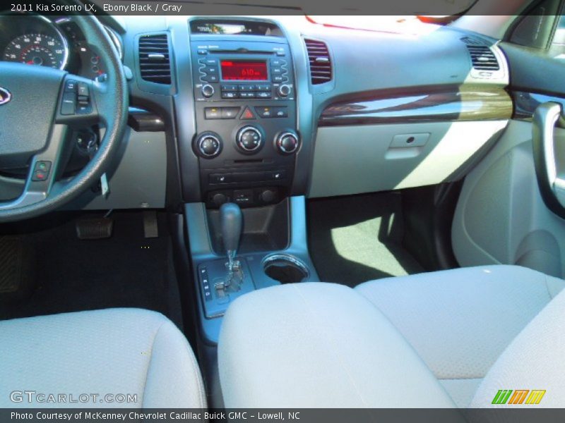 Ebony Black / Gray 2011 Kia Sorento LX
