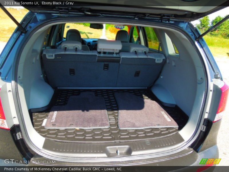 Ebony Black / Gray 2011 Kia Sorento LX