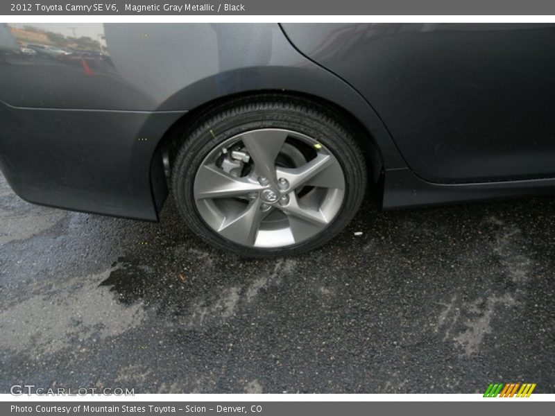 Magnetic Gray Metallic / Black 2012 Toyota Camry SE V6