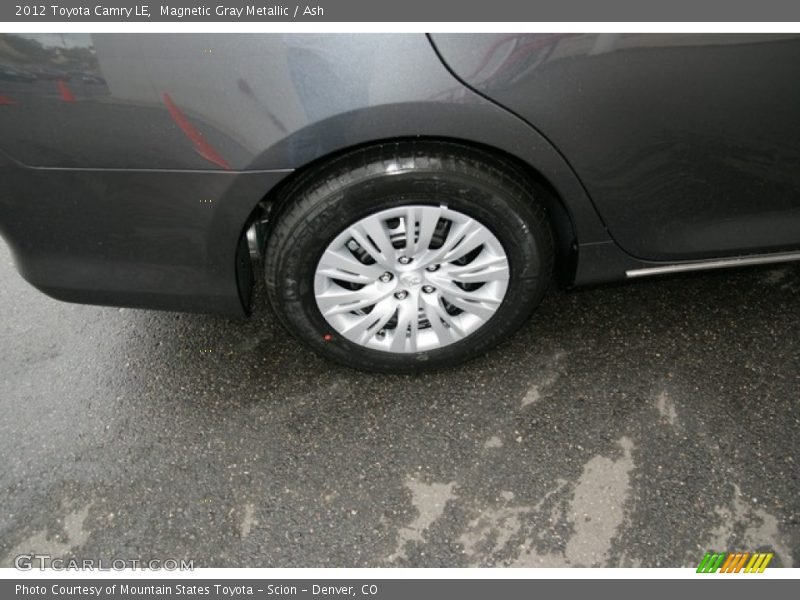 Magnetic Gray Metallic / Ash 2012 Toyota Camry LE