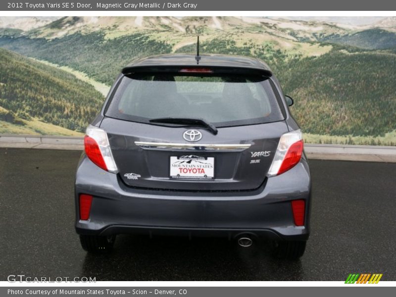 Magnetic Gray Metallic / Dark Gray 2012 Toyota Yaris SE 5 Door