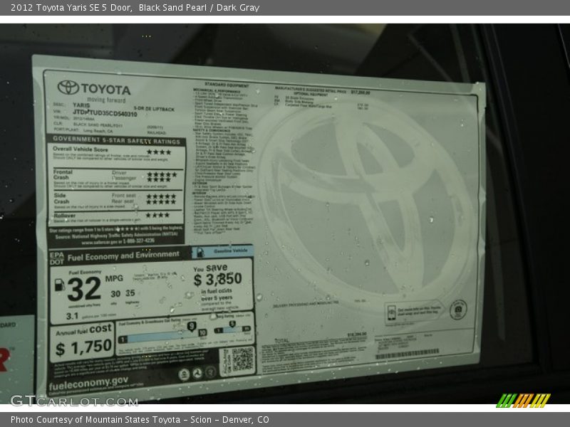 Black Sand Pearl / Dark Gray 2012 Toyota Yaris SE 5 Door